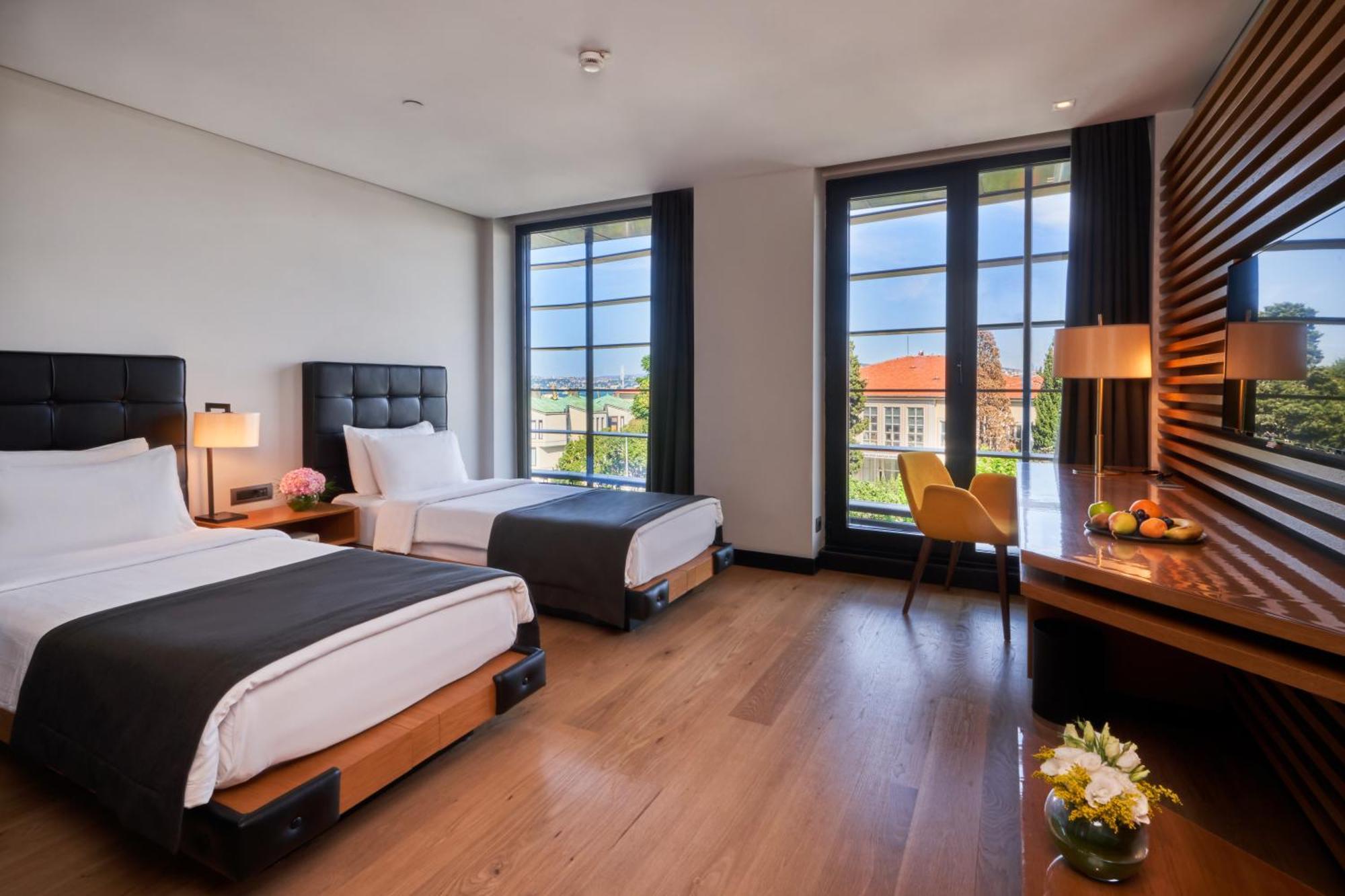 Metropolitan Hotels Bosphorus - Special Category Istanbul Ngoại thất bức ảnh
