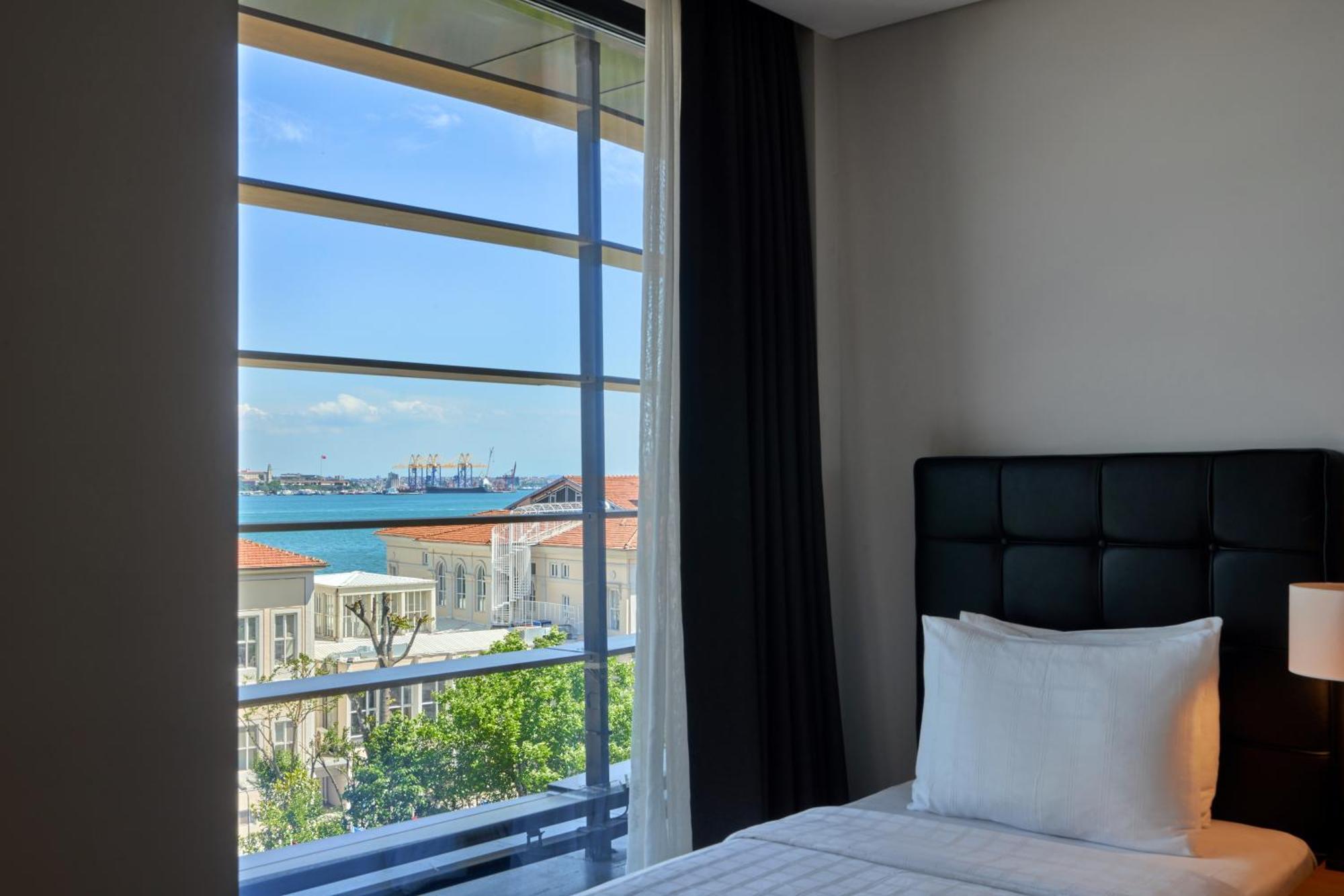 Metropolitan Hotels Bosphorus - Special Category Istanbul Ngoại thất bức ảnh