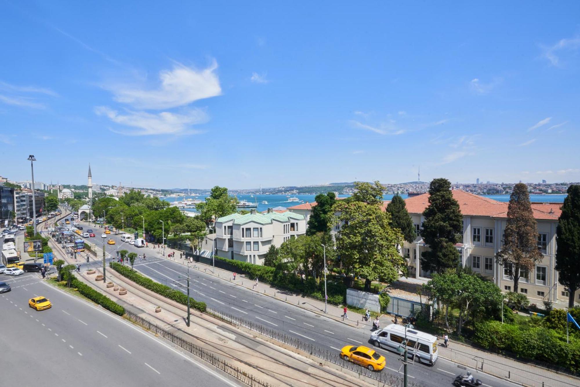 Metropolitan Hotels Bosphorus - Special Category Istanbul Ngoại thất bức ảnh