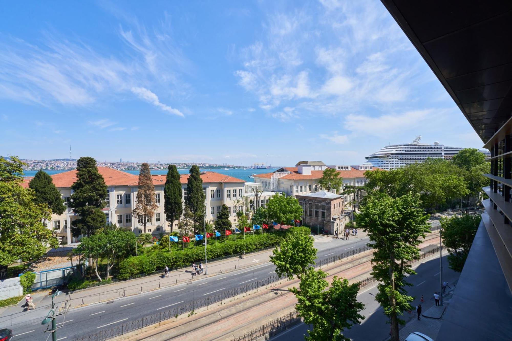 Metropolitan Hotels Bosphorus - Special Category Istanbul Ngoại thất bức ảnh