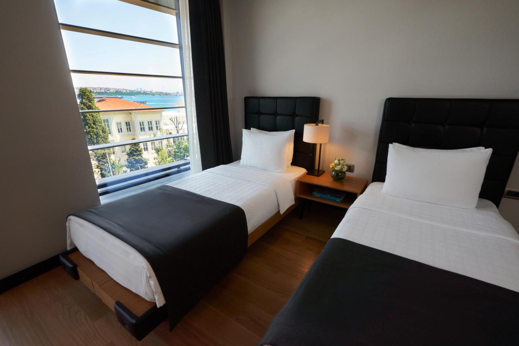 Metropolitan Hotels Bosphorus - Special Category Istanbul Ngoại thất bức ảnh