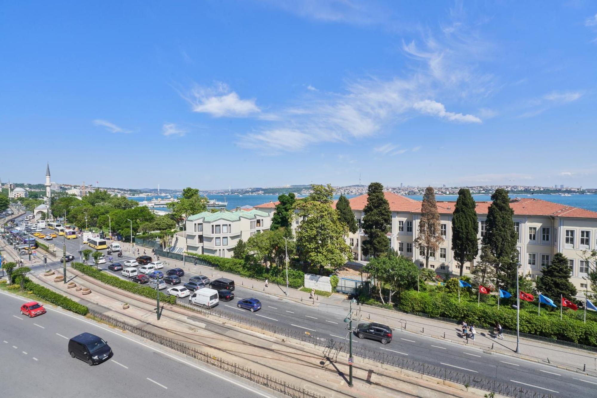 Metropolitan Hotels Bosphorus - Special Category Istanbul Ngoại thất bức ảnh