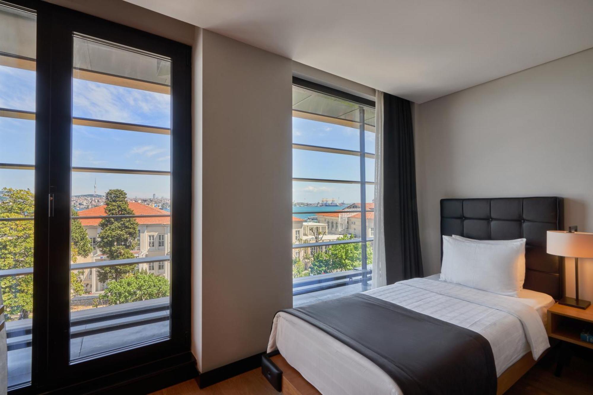 Metropolitan Hotels Bosphorus - Special Category Istanbul Ngoại thất bức ảnh
